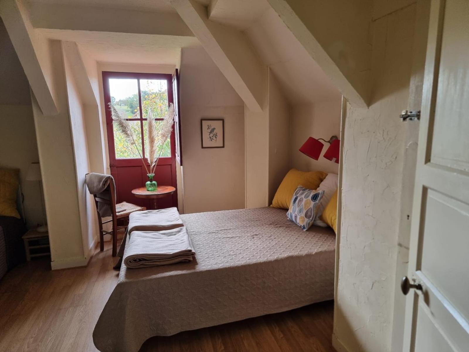 Le Pavillon De St Agnan Hotel Hautefort Kültér fotó