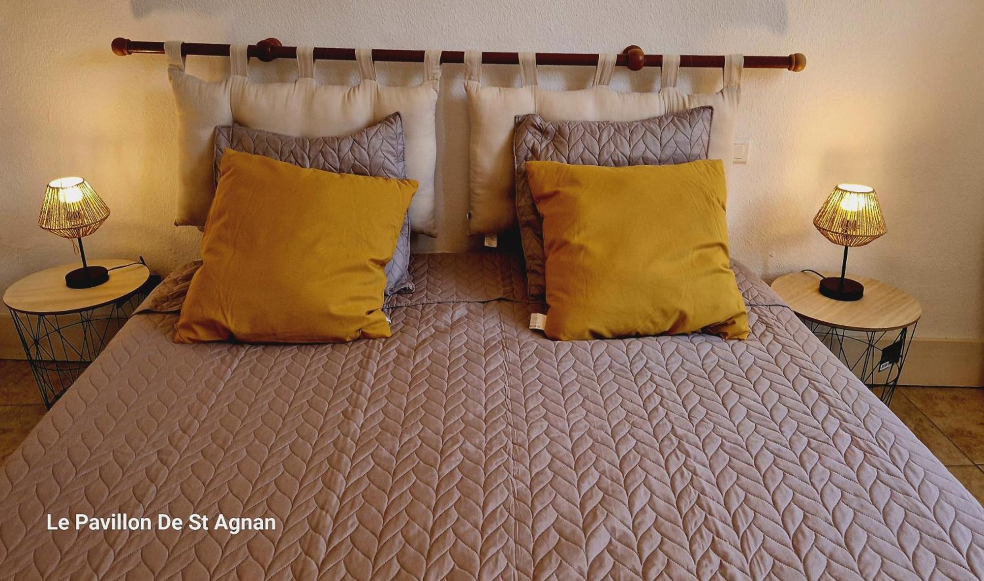 Le Pavillon De St Agnan Hotel Hautefort Kültér fotó