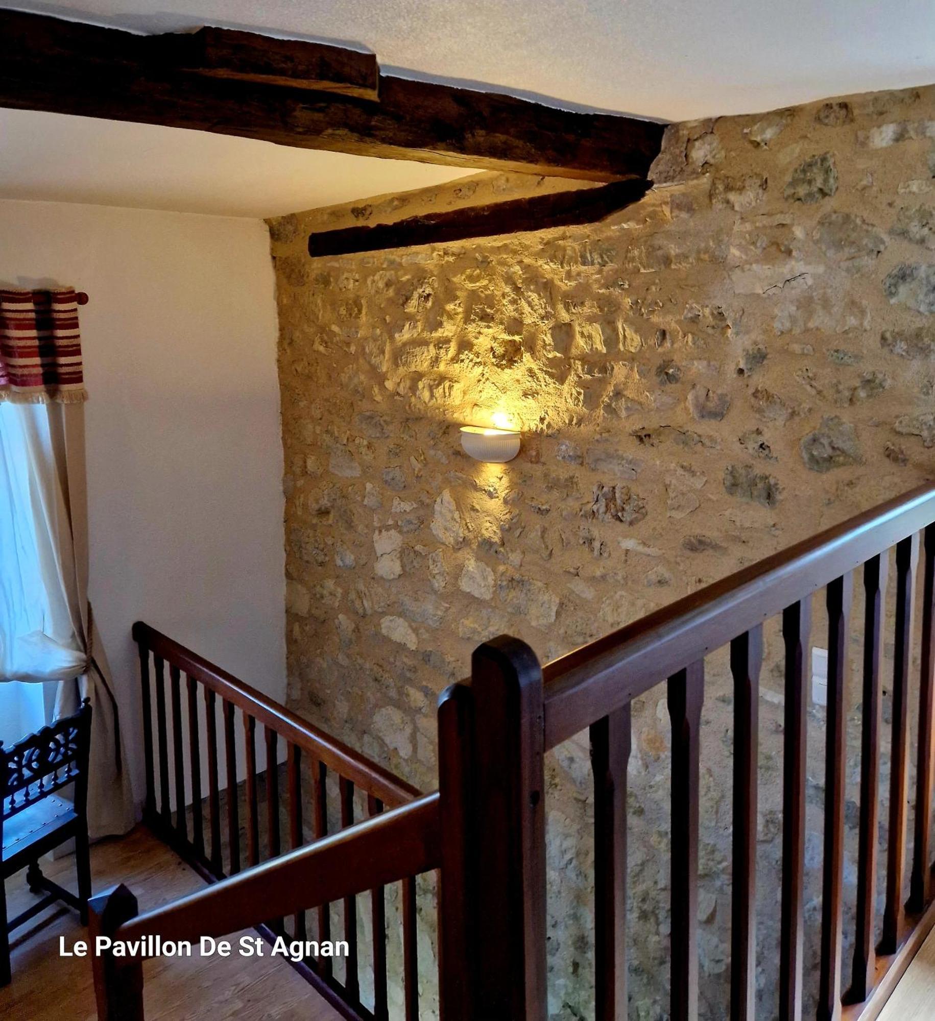 Le Pavillon De St Agnan Hotel Hautefort Kültér fotó