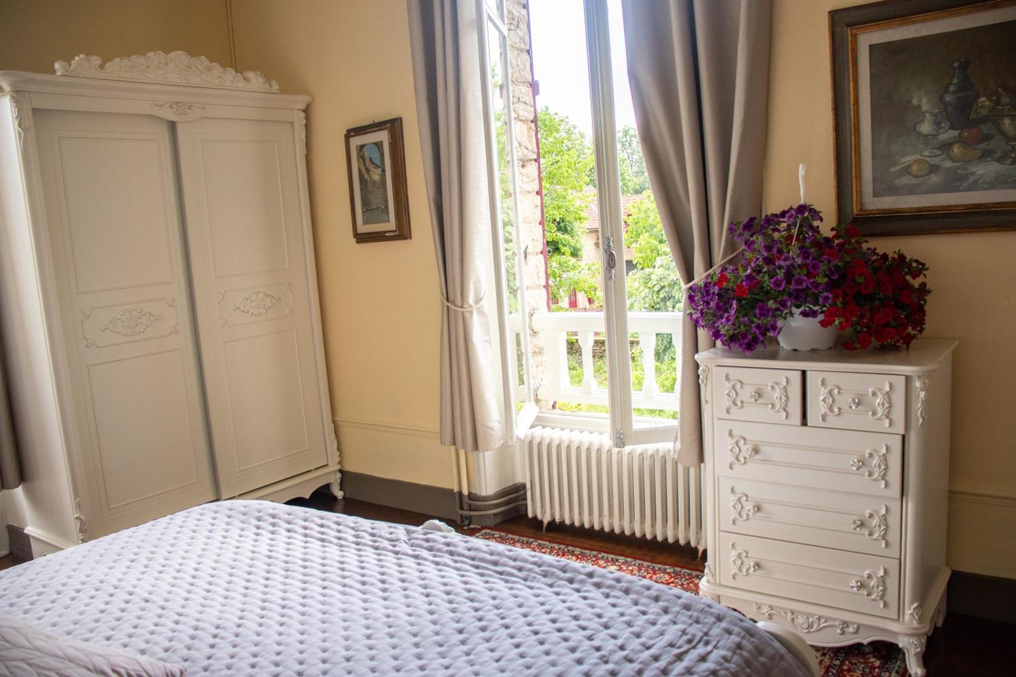 Le Pavillon De St Agnan Hotel Hautefort Kültér fotó