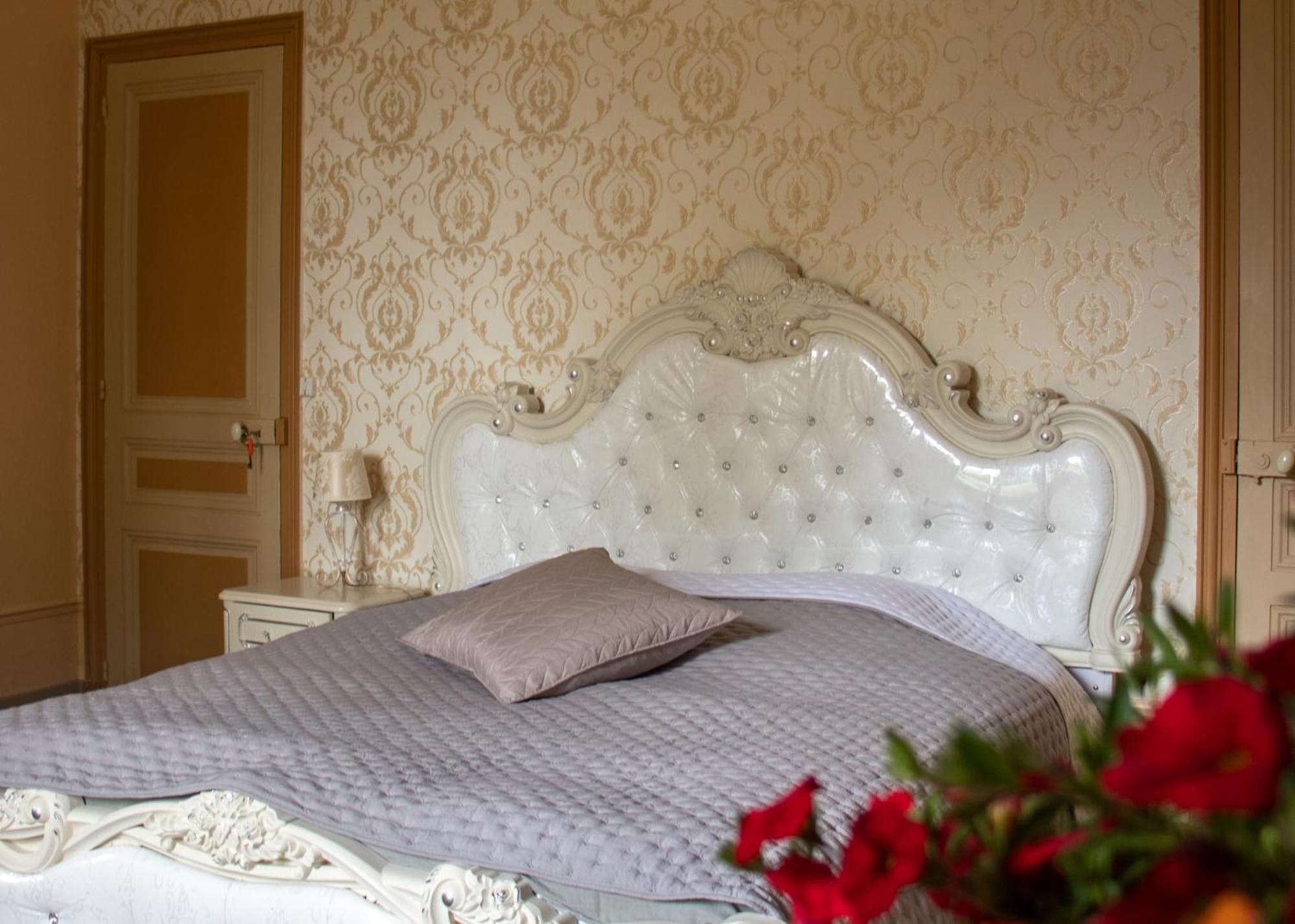 Le Pavillon De St Agnan Hotel Hautefort Kültér fotó