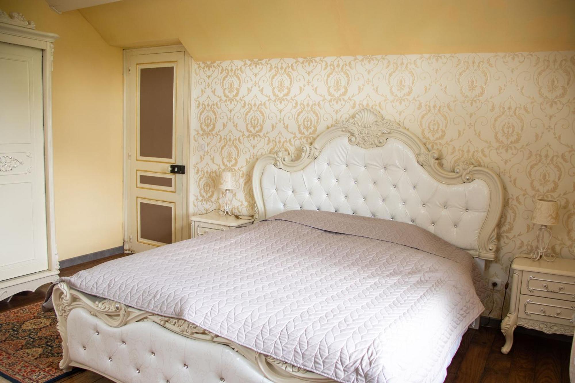 Le Pavillon De St Agnan Hotel Hautefort Kültér fotó