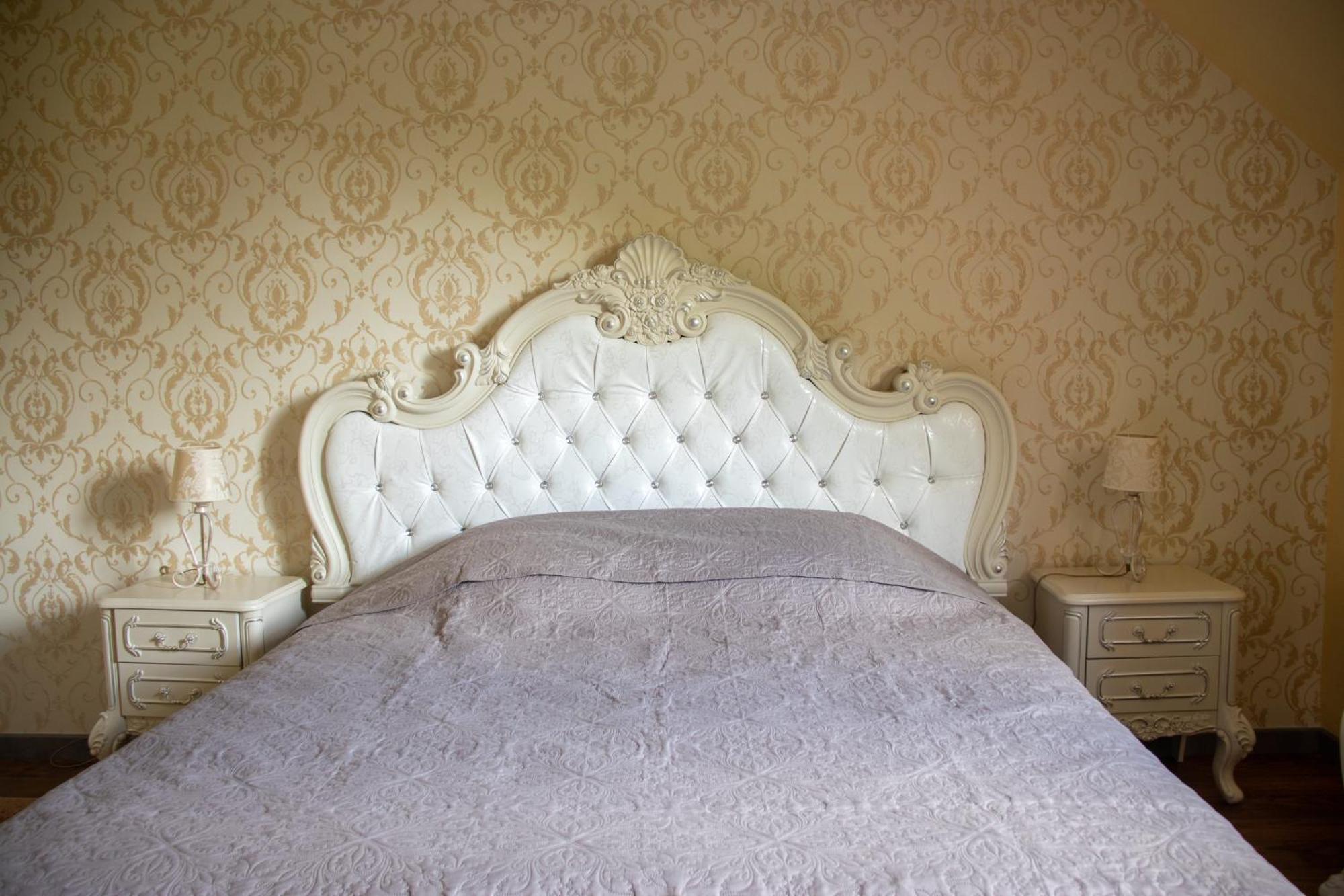 Le Pavillon De St Agnan Hotel Hautefort Kültér fotó