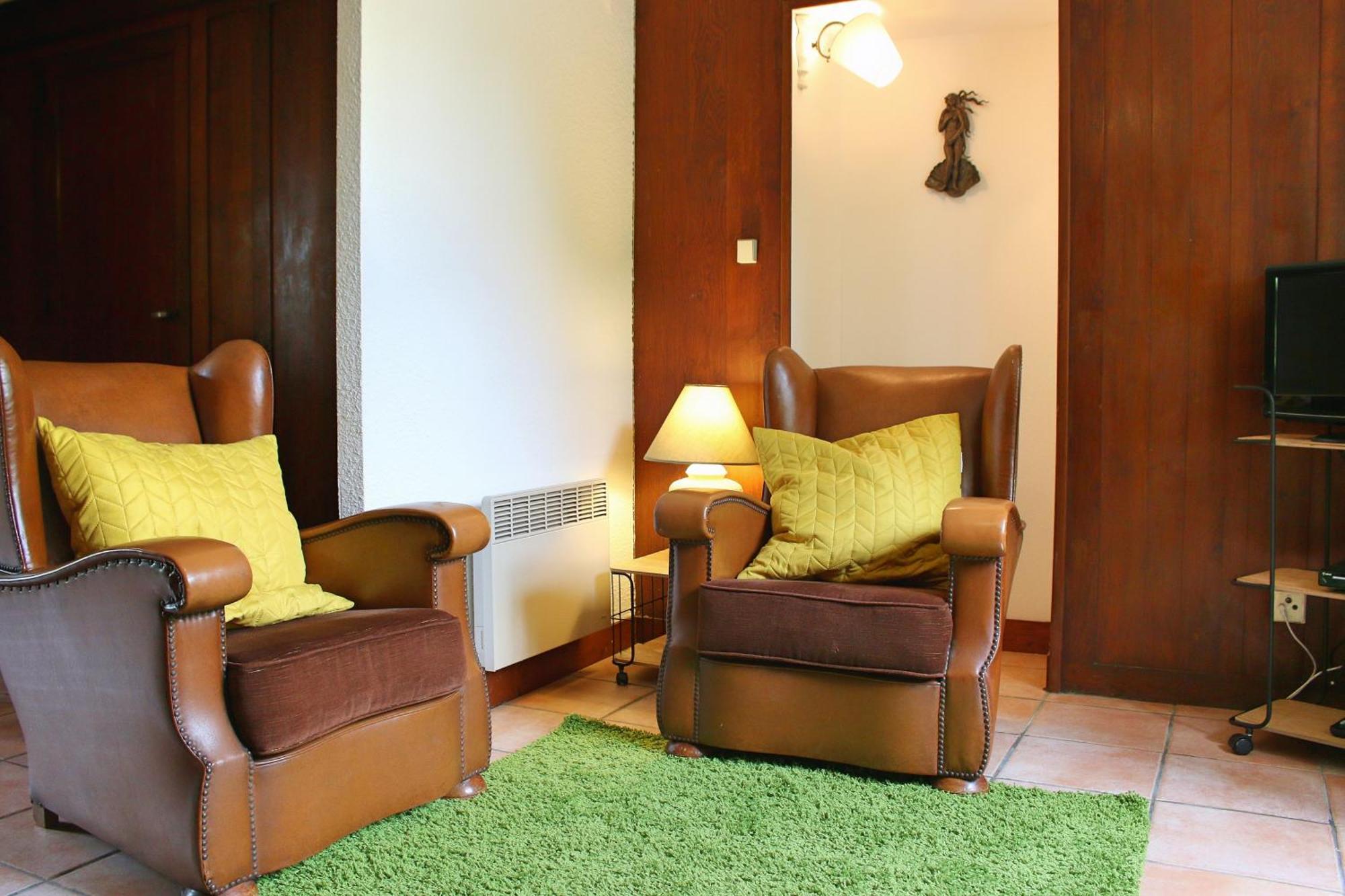 Le Pavillon De St Agnan Hotel Hautefort Szoba fotó