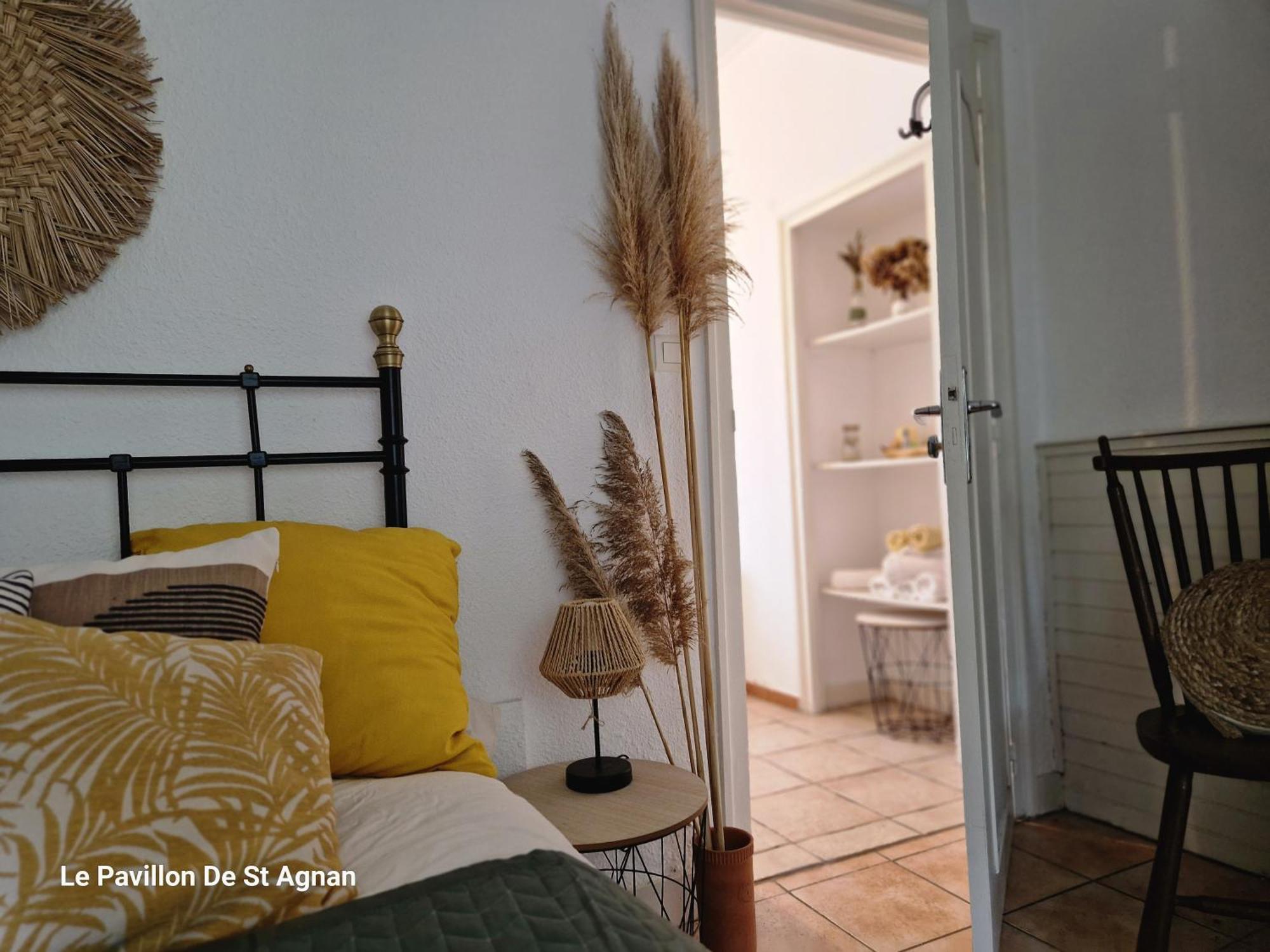 Le Pavillon De St Agnan Hotel Hautefort Kültér fotó